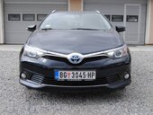 Toyota Auris HYBRID CVT
