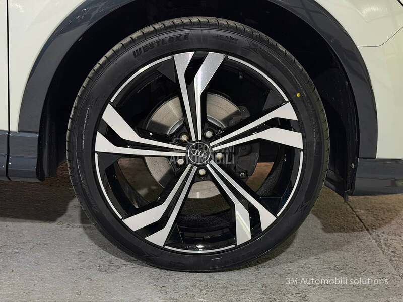 Audi Q3 2.0D/Sportb/20/Black