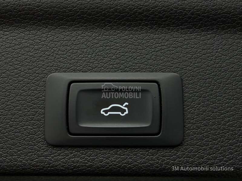 Audi Q3 2.0D/Sportb/20/Black