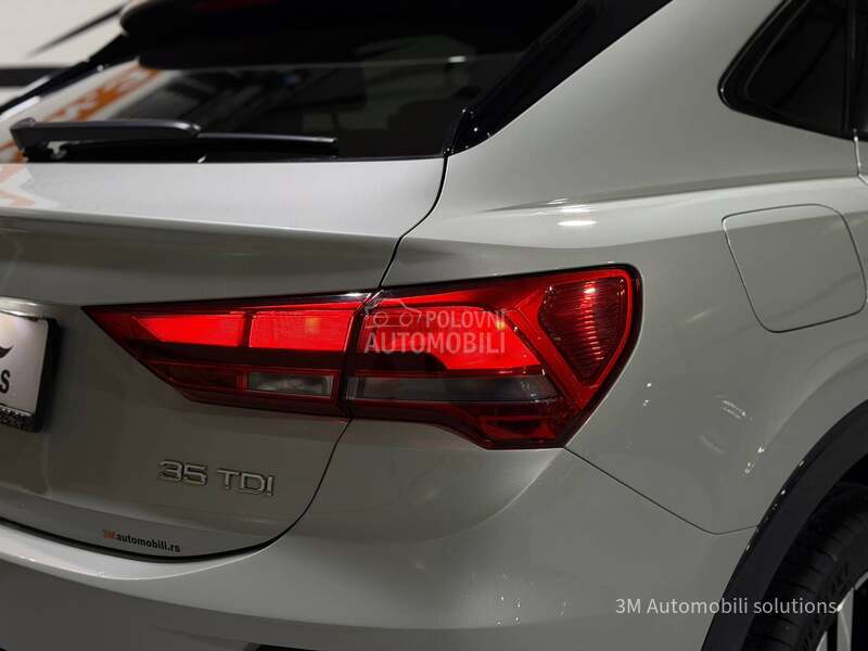 Audi Q3 2.0D/Sportb/20/Black