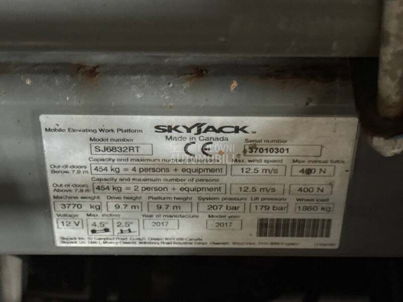 SkyJack SJ6832RT