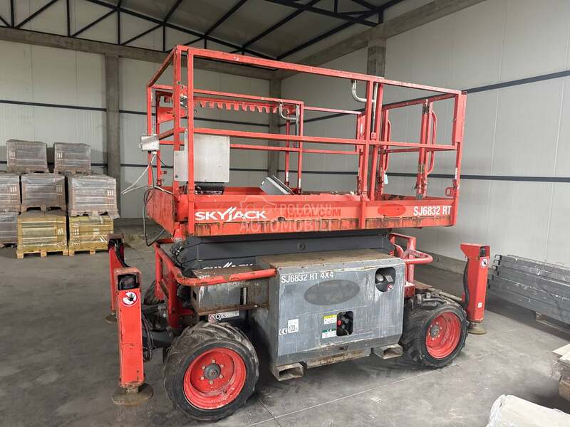 SkyJack SJ6832RT