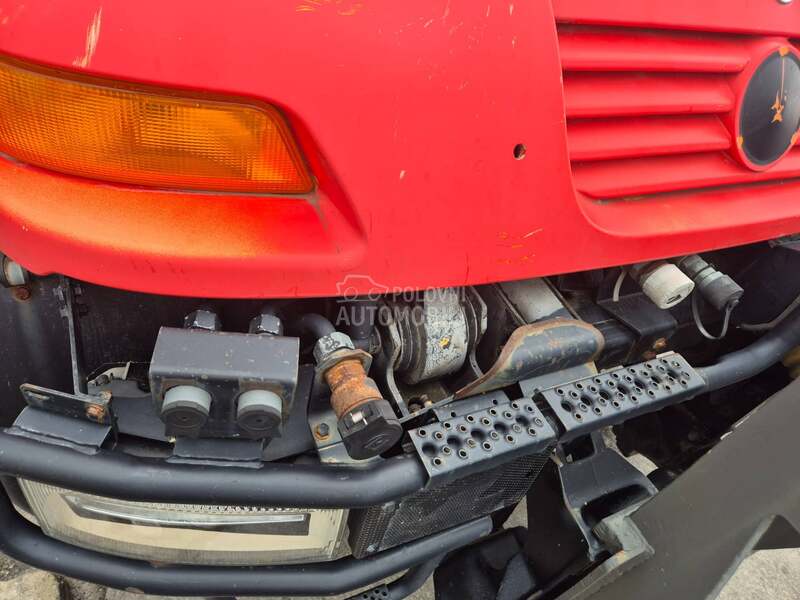 Mercedes Benz unimog U400