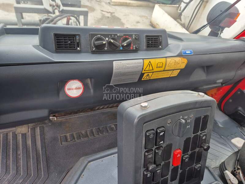 Mercedes Benz unimog U400