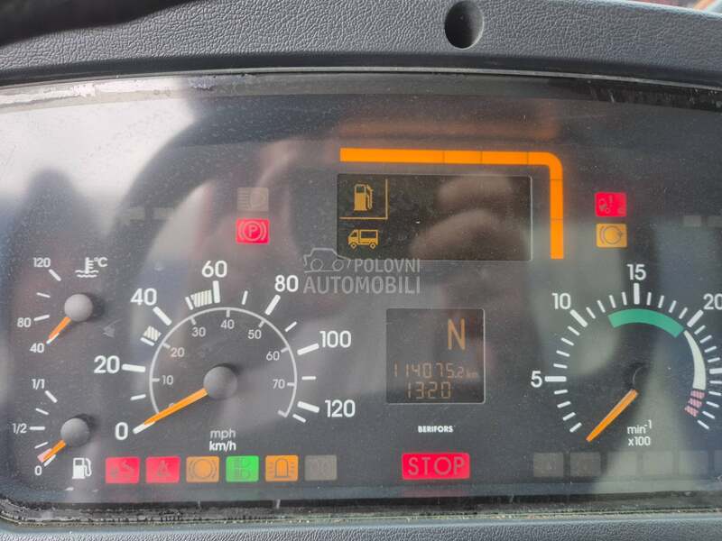 Mercedes Benz unimog U400