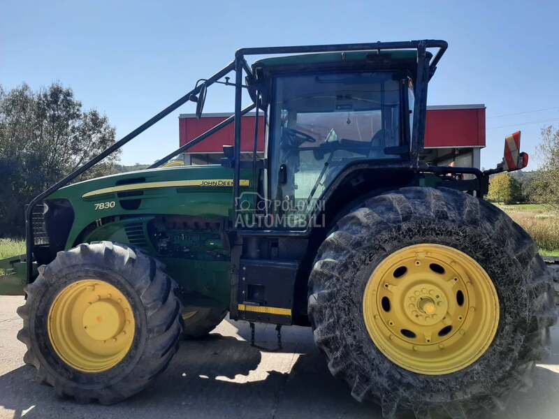John Deere 7830