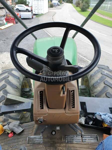 John Deere 7830