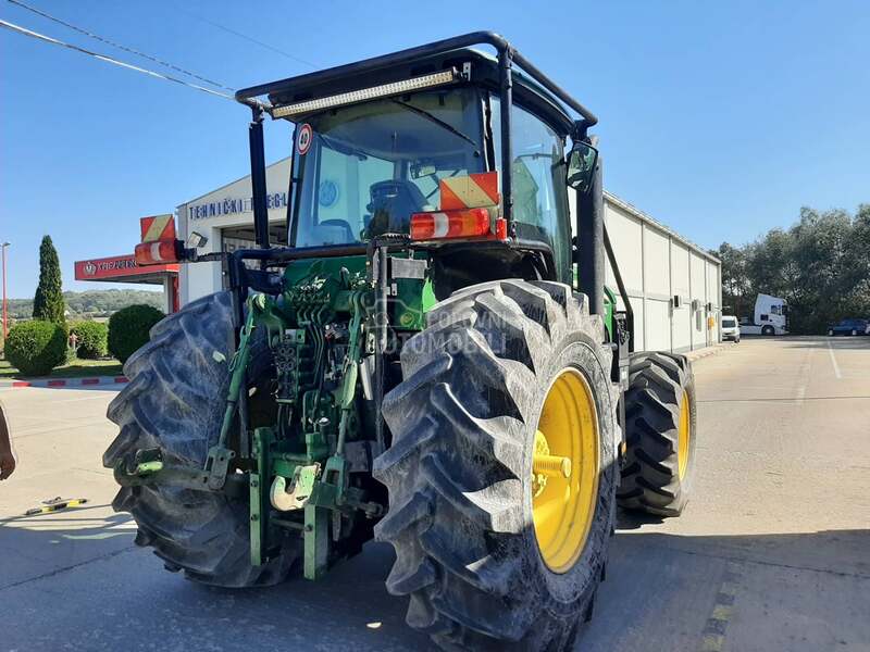 John Deere 7830