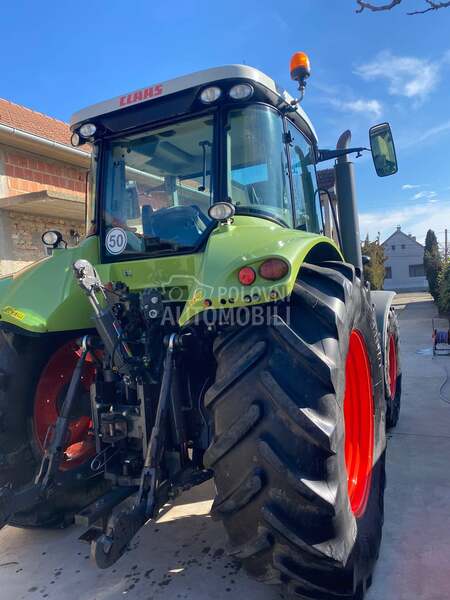 Claas Arion 640