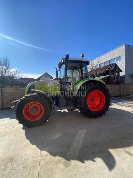 Claas Arion 640