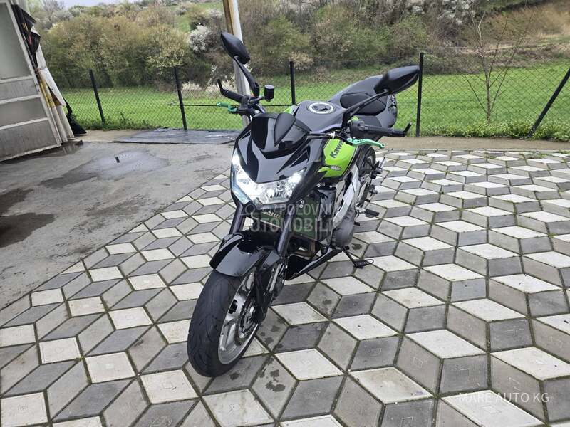 Kawasaki Z750/25KVV/AKRAPOVIC