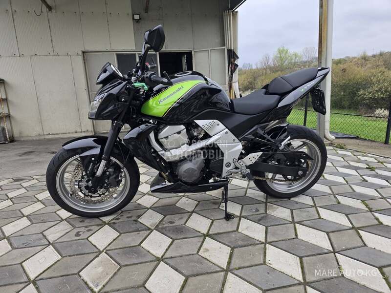 Kawasaki Z750/25KVV/AKRAPOVIC