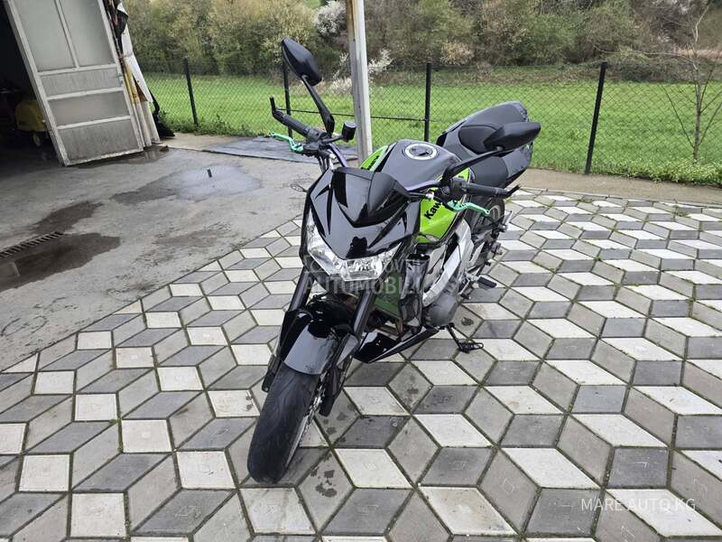 Kawasaki Z750/25KVV/AKRAPOVIC