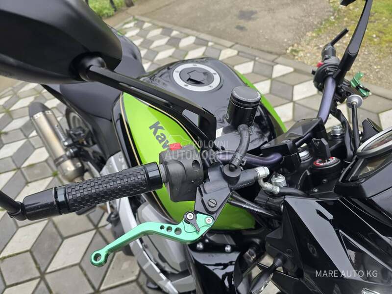 Kawasaki Z750/25KVV/AKRAPOVIC