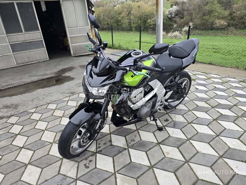 Kawasaki Z750/25KVV/AKRAPOVIC