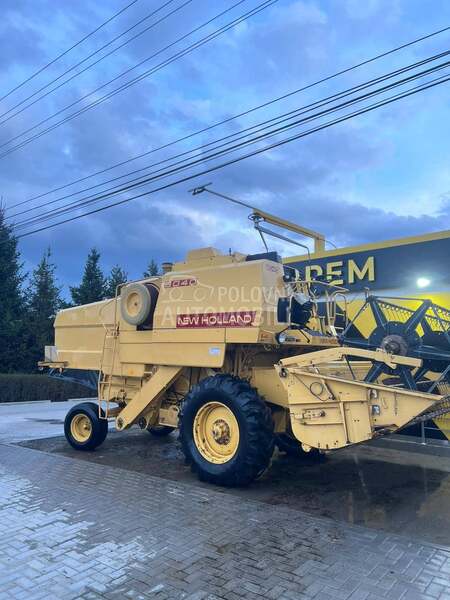 New Holland 8040