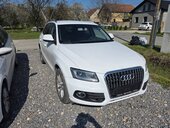 Audi Q5 2.0d REST/ LED