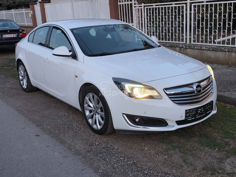Opel Insignia 2.0d REST/LEDNAV I
