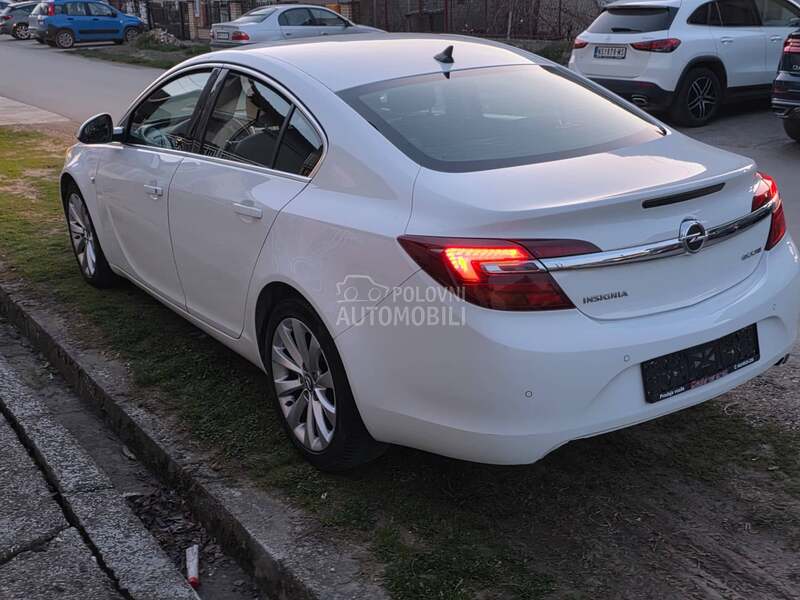Opel Insignia 2.0d REST/LEDNAV I