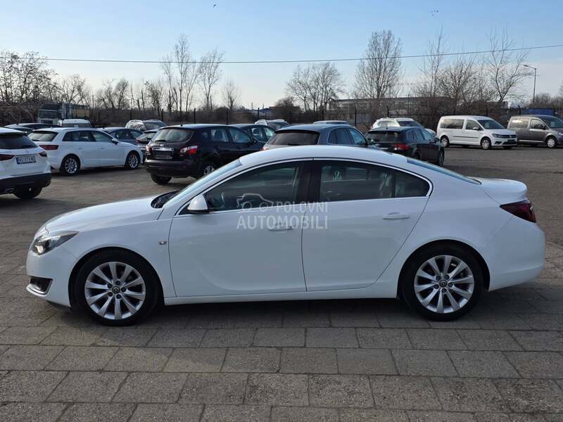Opel Insignia 2.0d REST/LEDNAV I
