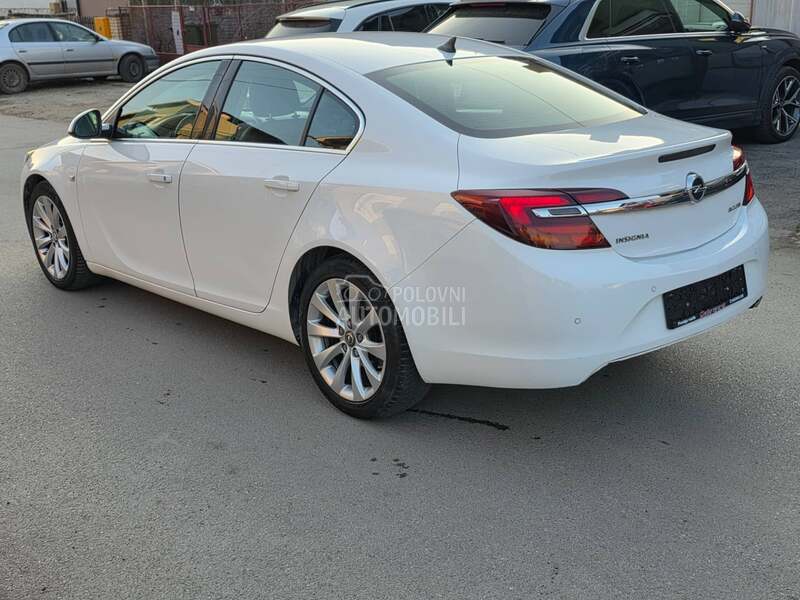 Opel Insignia 2.0d REST/LEDNAV I
