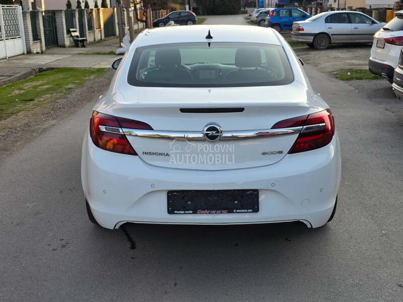 Opel Insignia 2.0d REST/LEDNAV I