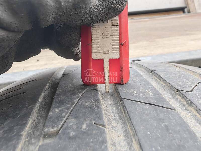 Hankook 215/55 R17 Letnja