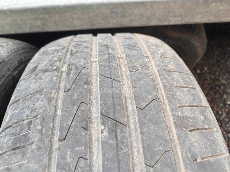 Hankook 215/55 R17 Letnja