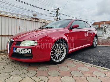 Alfa Romeo GT 1.9 JTD