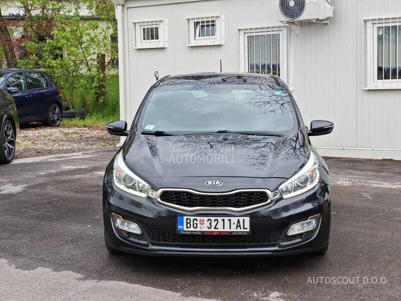 Kia pro_cee`d 1.6 crdi x tech