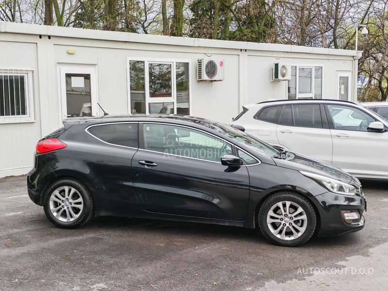 Kia pro_cee`d 1.6 crdi x tech