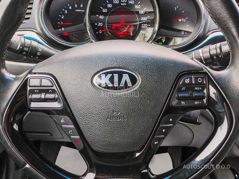 Kia pro_cee`d 1.6 crdi x tech