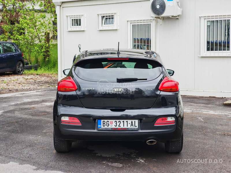 Kia pro_cee`d 1.6 crdi x tech