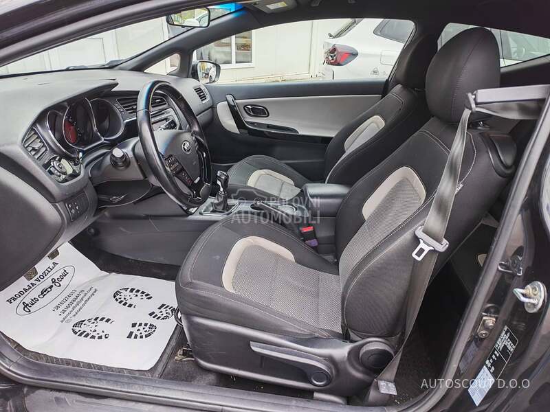 Kia pro_cee`d 1.6 crdi x tech