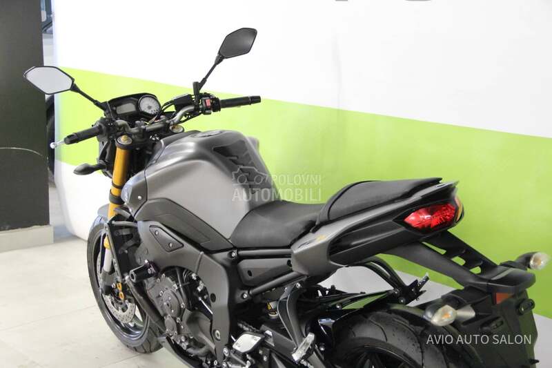 Yamaha FZ8 800