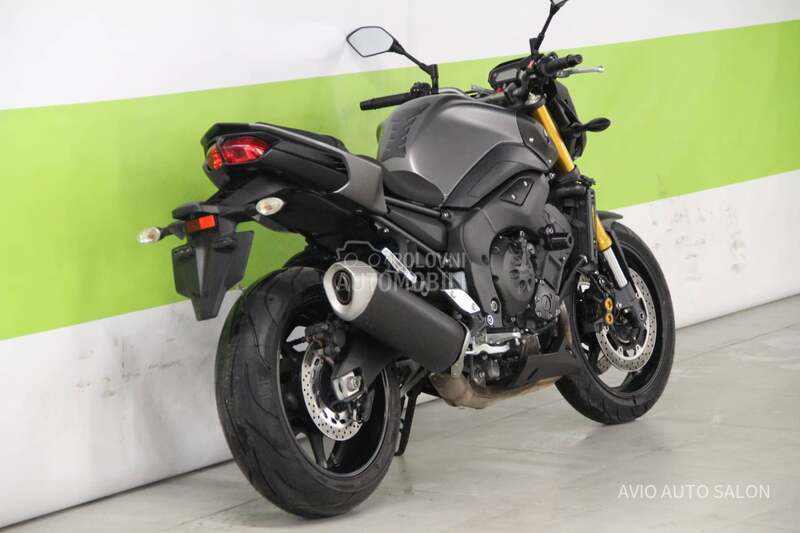 Yamaha FZ8 800