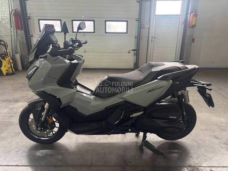 Honda ADV350