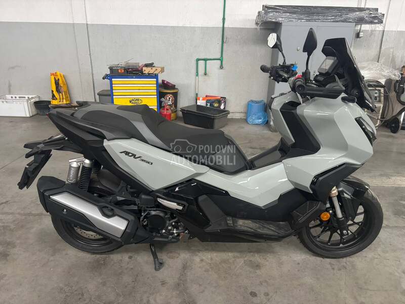 Honda ADV350