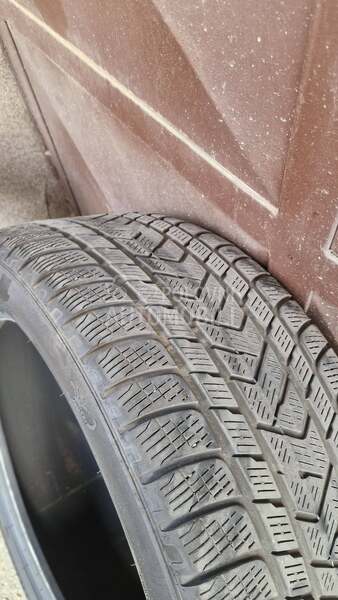 Pirelli 285/45 R21 Zimska