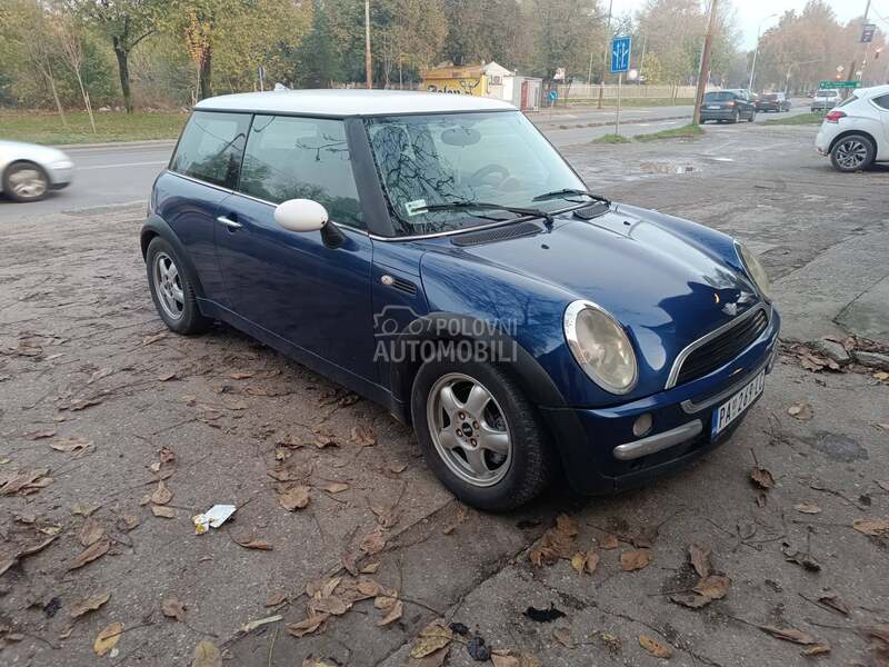 MINI One 