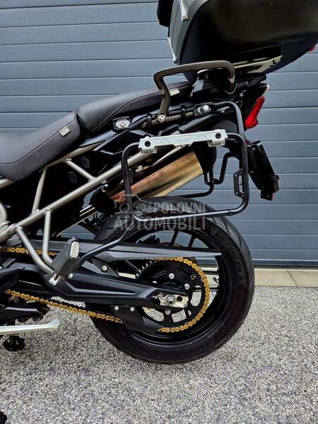 Triumph Tiger 800 XRT