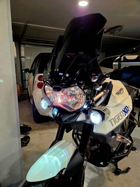 Triumph Tiger 800 XRT