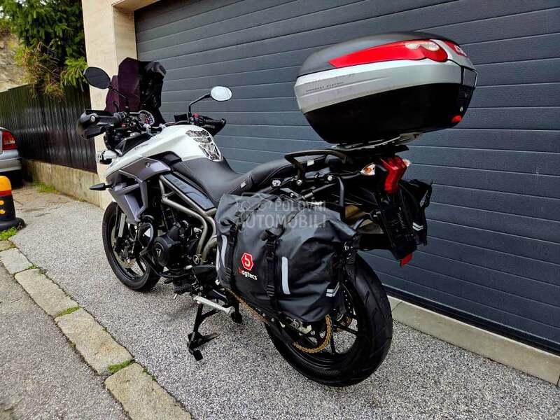 Triumph Tiger 800 XRT