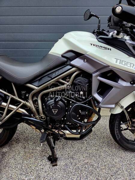 Triumph Tiger 800 XRT
