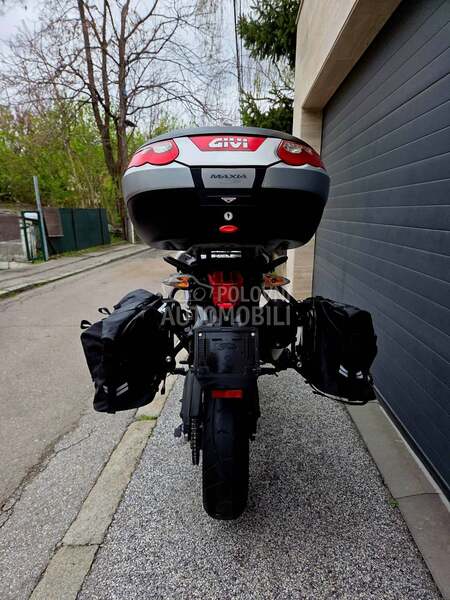 Triumph Tiger 800 XRT