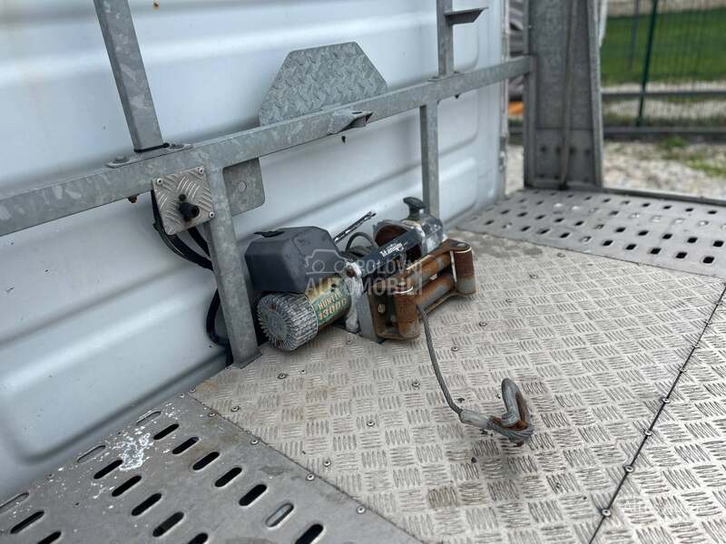 Nissan Interstar 2.5 dCi