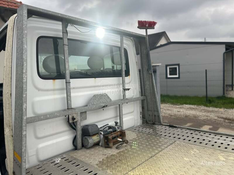 Nissan Interstar 2.5 dCi