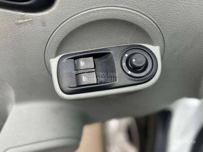 Nissan Interstar 2.5 dCi