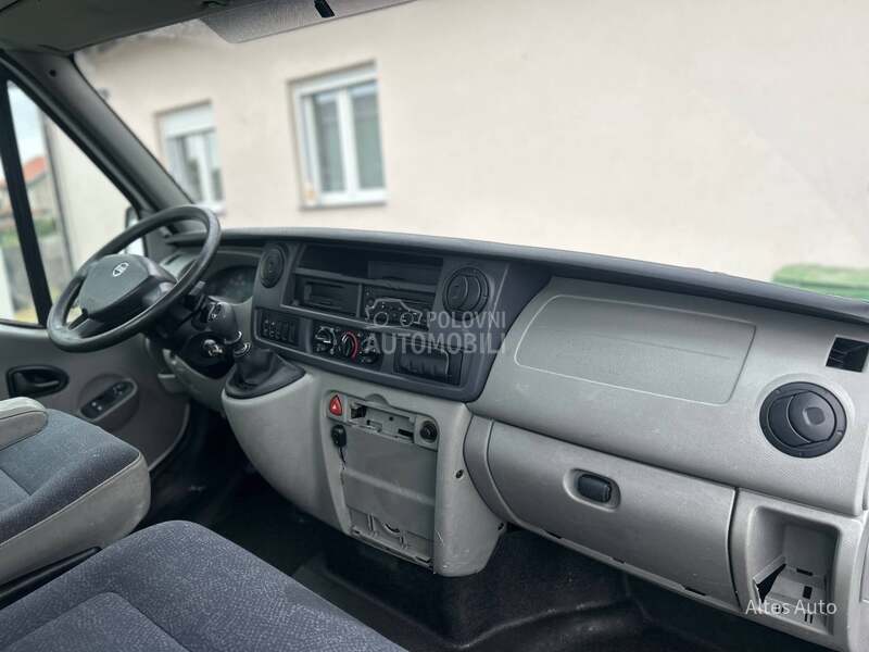 Nissan Interstar 2.5 dCi