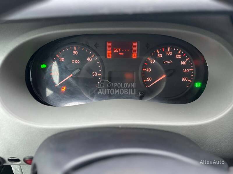 Nissan Interstar 2.5 dCi